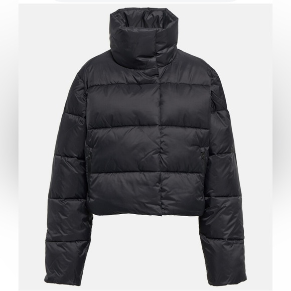 ALO Yoga Gold Rush Black Puffer Jacket - Picture 8 of 11